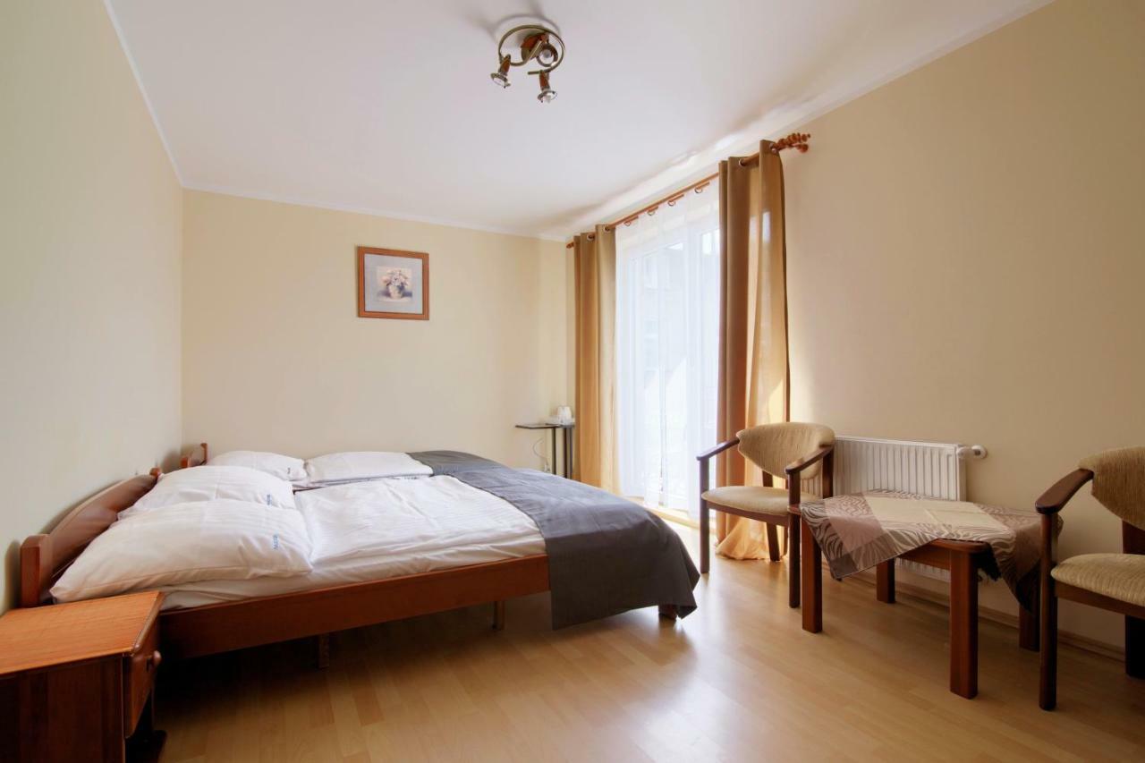 Nawigator Hotell Miedzyzdroje Exteriör bild