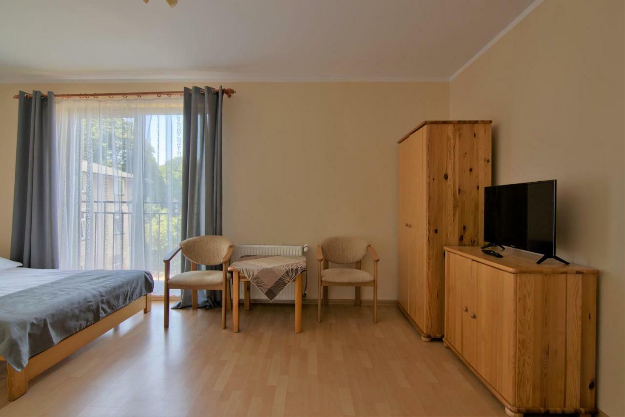 Nawigator Hotell Miedzyzdroje Exteriör bild